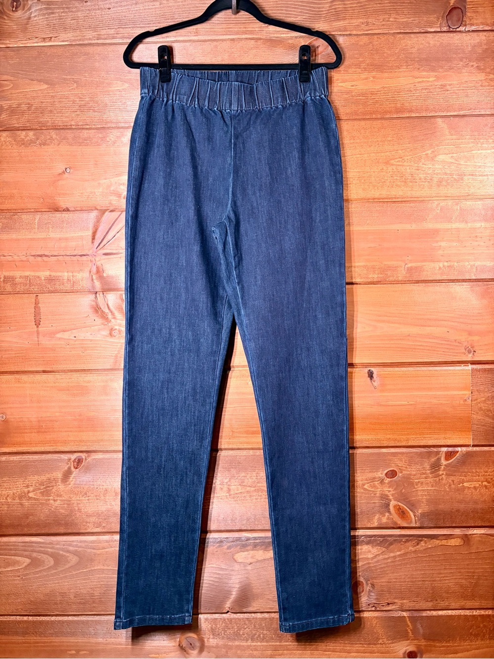 NWOT Soft Surroundings Pull On Denim Jeggings Blue Size Medium Tall 💕💙